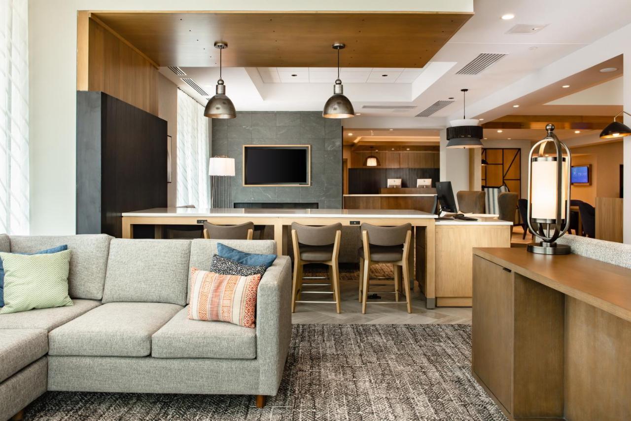 Staybridge Suites - Iowa City - Coralville By Ihg מראה חיצוני תמונה