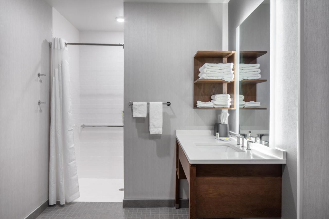 Staybridge Suites - Iowa City - Coralville By Ihg מראה חיצוני תמונה